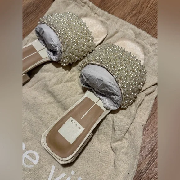 Dolce Vita Pearl Embellished Cream Sandals - Picture 2 of 4